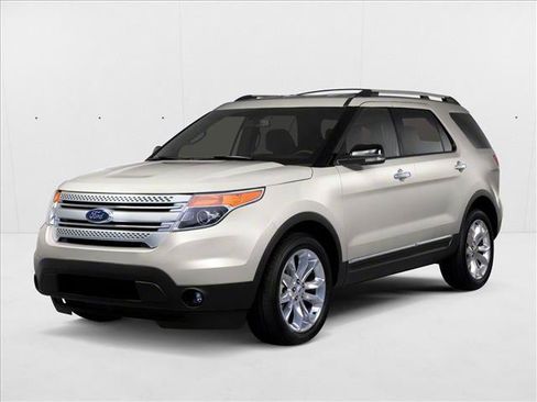 Used 2013 Ford Explorer XLT FWD image 1
