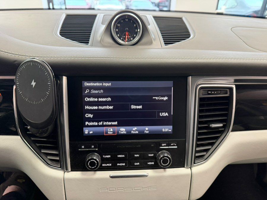 Used 2018 Porsche Macan S AWD/4WD image 57