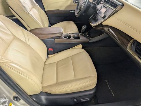 Used 2013 Toyota Avalon XLE Premium FWD image 27