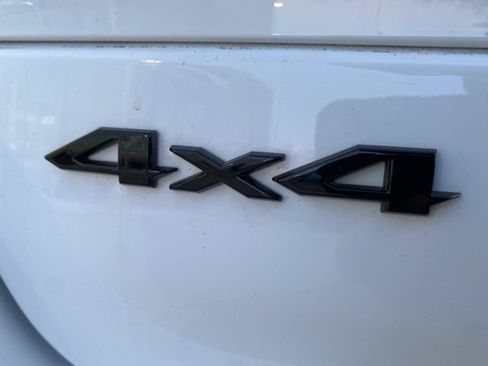 Used 2024 Jeep Grand Cherokee L Laredo AWD/4WD image 38