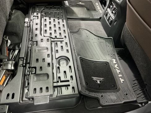 Used 2021 Nissan Titan Platinum Reserve w/ Moonroof Package image 33