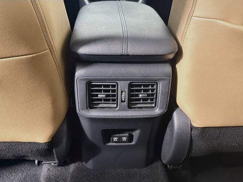 Used 2021 Toyota RAV4 XLE Premium FWD image 29