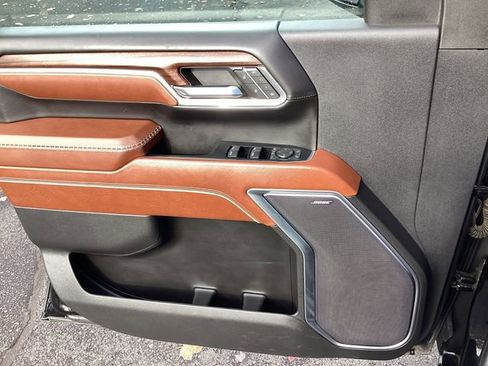 Used 2024 GMC Sierra 3500 Denali Ultimate image 28