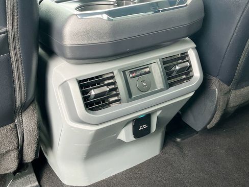 Used 2025 Ford F150 Lariat w/ Equipment Group 502A High image 26