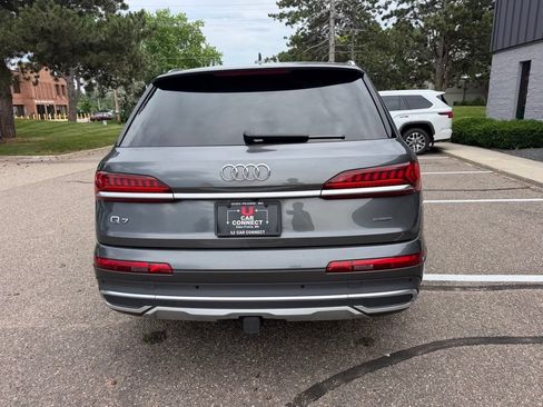 Used 2020 Audi Q7 3.0T Prestige w/ Prestige Package AWD/4WD image 12