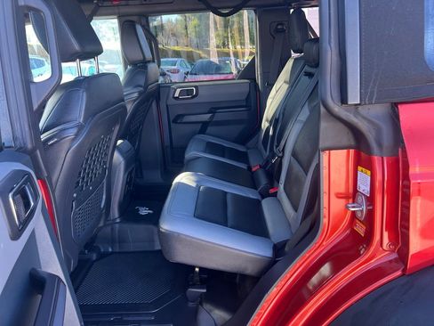 Used 2024 Ford Bronco Black Diamond w/ Sasquatch Package image 24