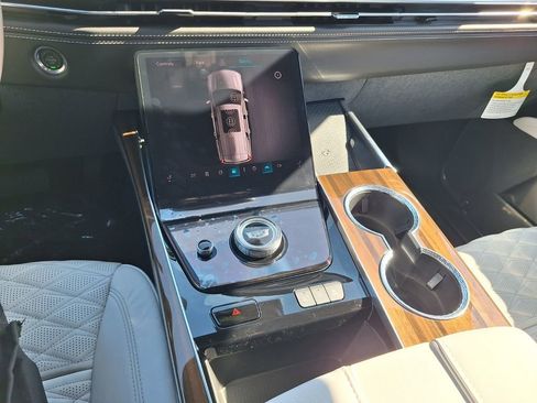 New 2026 Cadillac Escalade ESV Platinum Sport w/ LPO, ONYX Package image 16