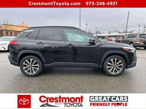 Certified 2023 Toyota Corolla Cross XLE w/ Convenience Package image 5