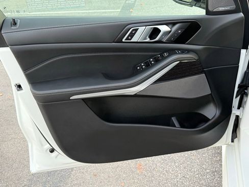 New 2026 BMW X5 sDrive40i image 19