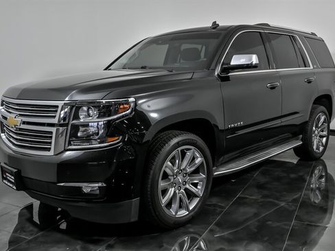 Used 2015 Chevrolet Tahoe LTZ AWD/4WD image 5