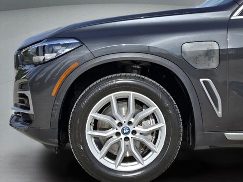 Used 2023 BMW X5 xDrive45e AWD/4WD image 37