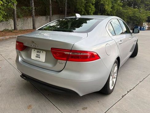 Used 2017 Jaguar XE Premium AWD/4WD image 4