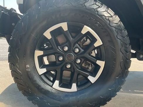 Certified 2025 Jeep Wrangler Unlimited Rubicon AWD/4WD image 23