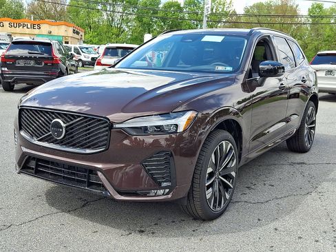 New 2026 Volvo XC60 B5 Ultra w/ Protection Package Premier AWD/4WD image 2