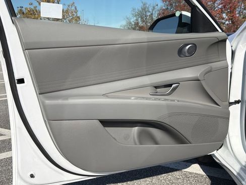 New 2026 Hyundai Elantra Blue image 10