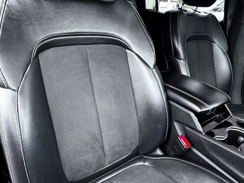 Used 2021 Jeep Grand Cherokee L Laredo image 38