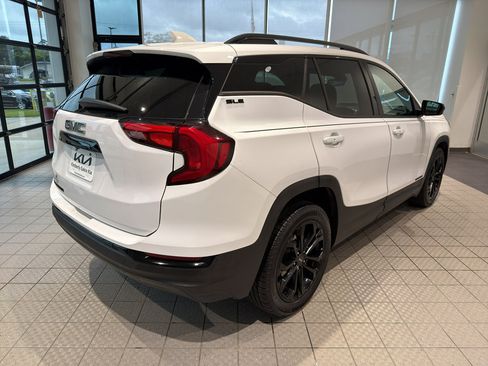 Used 2020 GMC Terrain SLE w/ Elevation Edition FWD image 5