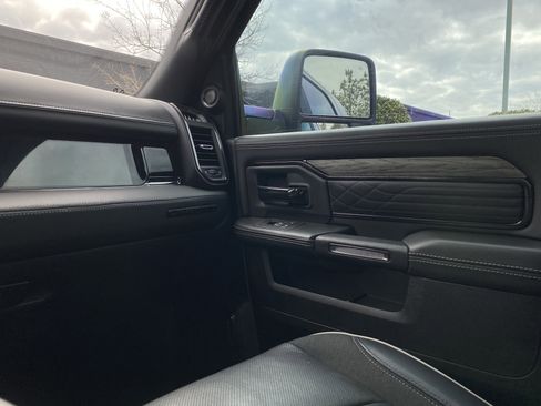 Used 2025 RAM 3500 Limited image 30