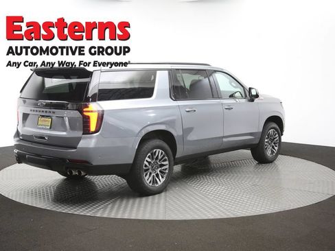 Used 2025 Chevrolet Suburban Z71 AWD/4WD image 45