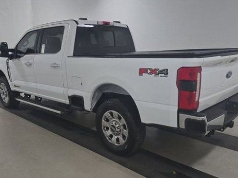 Used 2024 Ford F250 Lariat w/ Chrome Package image 2