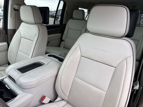 Used 2021 GMC Yukon XL Denali image 27