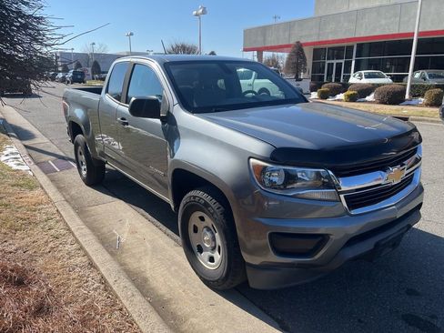 Used 2018 Chevrolet Colorado W/T image 3