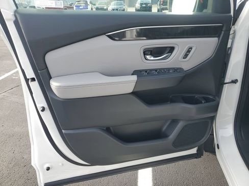 New 2025 Honda Pilot Elite image 39