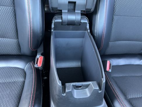 Used 2025 Ford Escape ST-Line Select AWD/4WD image 23