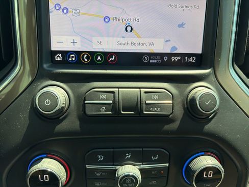 Used 2022 Chevrolet Silverado 3500 High Country AWD/4WD image 32