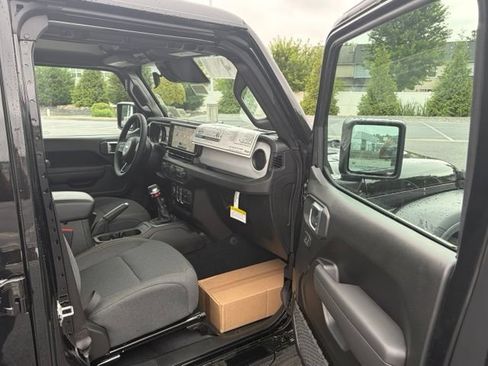 New 2026 Jeep Wrangler Unlimited Sport AWD/4WD image 29