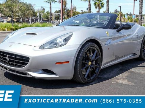 Used 2012 Ferrari California RWD image 1