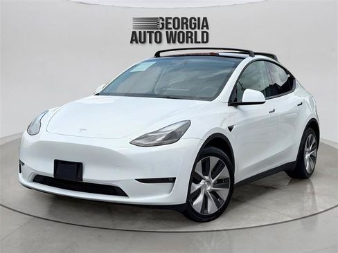 Used 2023 Tesla Model Y Long Range AWD/4WD image 4