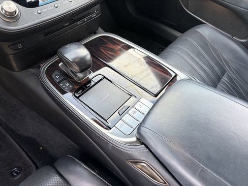Used 2018 Lexus LS 500 w/ Interior Upgrade Package image 11