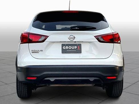 Certified 2019 Nissan Rogue Sport S image 4