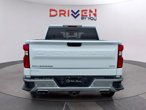 Used 2022 Chevrolet Silverado 1500 LTZ w/ LTZ Premium Package image 4
