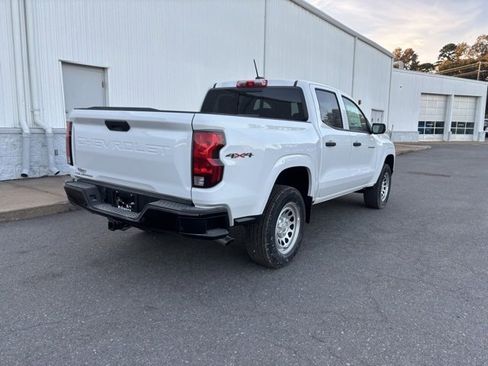New 2026 Chevrolet Colorado W/T image 18