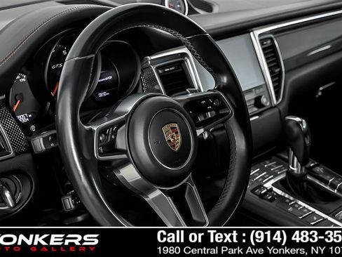 Used 2018 Porsche Macan GTS image 18
