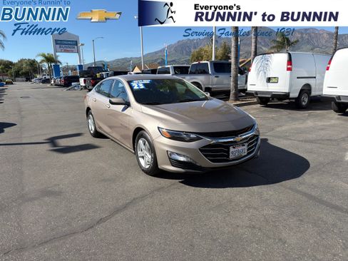 Used 2023 Chevrolet Malibu LT FWD image 1
