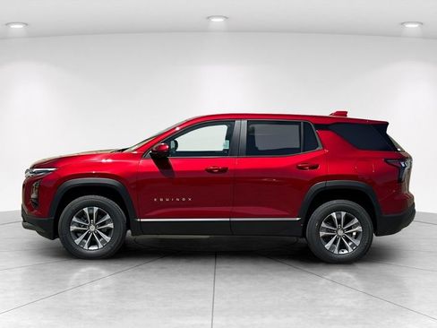 New 2026 Chevrolet Equinox LT w/ Convenience Package II FWD image 3