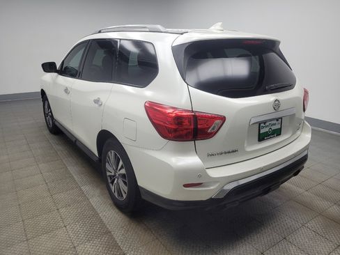 Used 2019 Nissan Pathfinder SV image 5