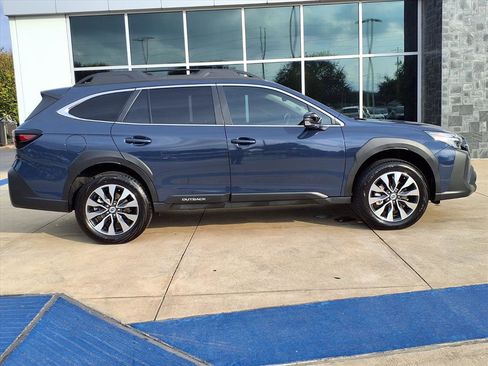 Certified 2025 Subaru Outback Limited image 25