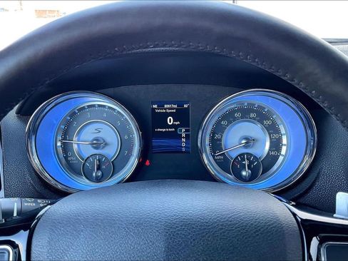 Used 2014 Chrysler 300 S image 20