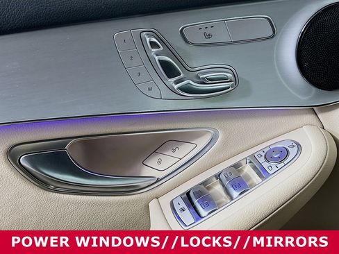 Used 2022 Mercedes-Benz GLC 300 image 18