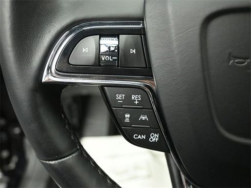 Certified 2023 Lincoln Nautilus Reserve w/ Equipment Group 202A image 12