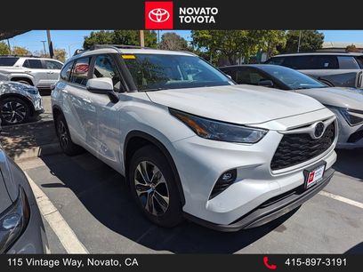 Used 2023 Toyota Highlander XLE