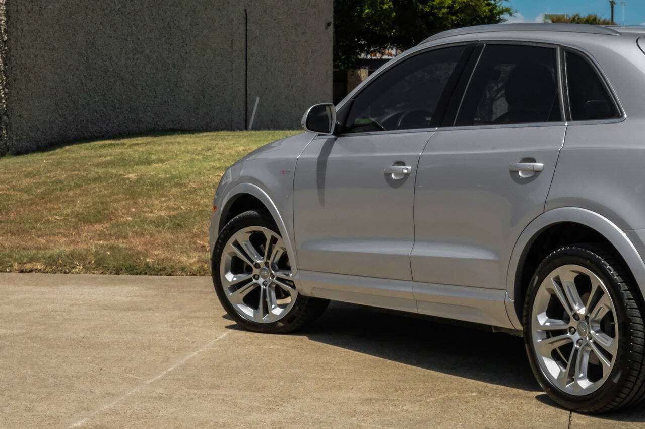 Used 2018 Audi Q3 2.0T Premium Plus w/ Premium Plus Package FWD image 13