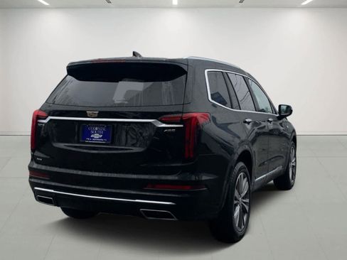 Certified 2025 Cadillac XT6 Premium Luxury image 6