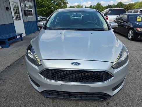 Used 2018 Ford Focus SEL FWD image 2