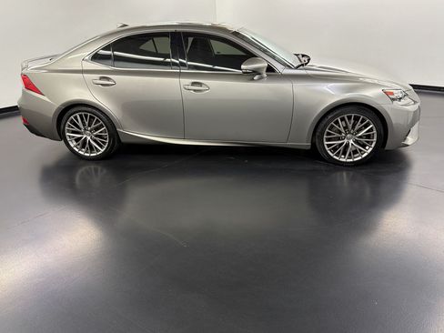 Used 2016 Lexus IS 200t w/ Navigation System Package RWD image 8
