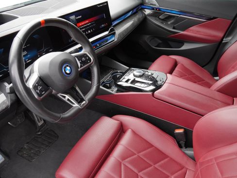 Certified 2024 BMW i5 M60 w/ Premium Package AWD/4WD image 9
